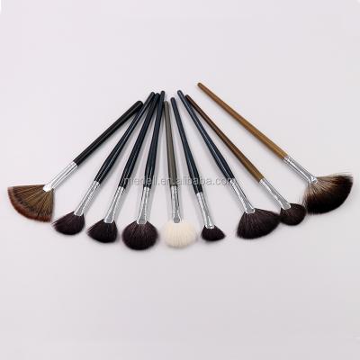 China Custom Fan Brush Private Label Beauty Free Sample Bag Makeup Brush Set for sale