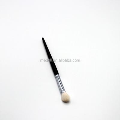 China Simple Angled Nose Contour Brush Goat Hair Makeup Brush Private Label for sale