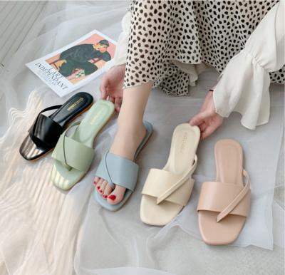 China Fashion Trend Fashion Ladies To Wear Summer Outdoor Flip Flops, Ladies Beach Flat Ladies Slippers for sale