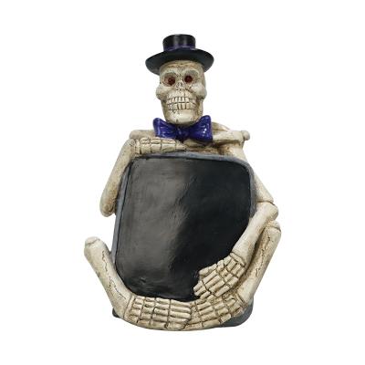 China Custom Programmable Holiday Decoration Blackboard Ghost Europe Indoor Indoor Outdoor Horror Garden Ornaments Figurines Resin Crafts for sale