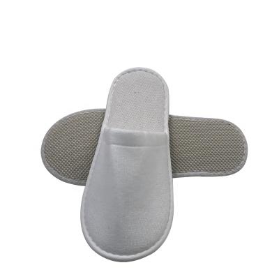 China Simple Soft And Comfortable Cheap Anti Slip Polyester Towels Hotel Eco - Friendly Slippers With Custom Logo for sale