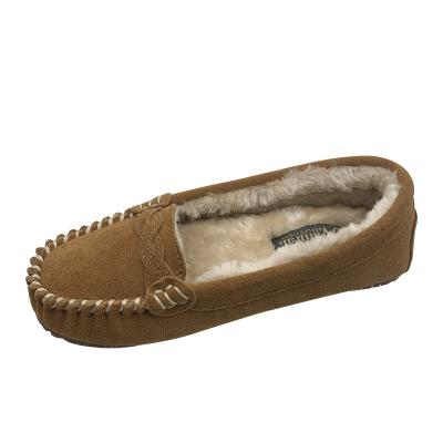 China Anti-Smell Winter Fuzzy Shoes Ladies Moccasins Loafers TPR Soft Sole Moccasins For Women for sale