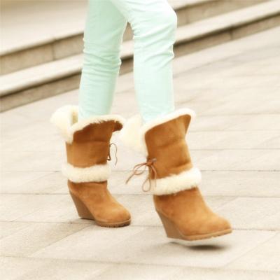 China Anti-Smell HQB-WS048 OEM Customized Fashion Premium Thermal Style Winter Quality Genuine Sheepskin Snow Boots For Women for sale