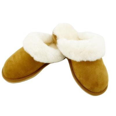 China Fashion Trend HQS-WS013 Customized Genuine Sheepskin Sheepskin Slippers Winter Classic Moccasin Slippers For Women for sale