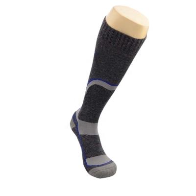 China Custom Made Knee High Heated Wool Ski Socks Men QUICK DRY for sale