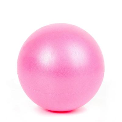 China 2021 Bodybiulding Factory Hot Sale Eco-Friendly Home Exercise Straw Yoga Gymnastics Ball 25cm Mini Pilates Ball Yoga Ball For Exercise for sale