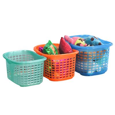 China New Viable Wholesale Promotional Large Capacity Grocery Items Portable Plastic Picnic Hand Basket for sale