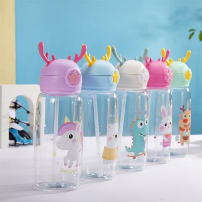 China 2022 700ml straw water bottle plastic bpa free viable student kids drinking bottle with straw and cover for sale