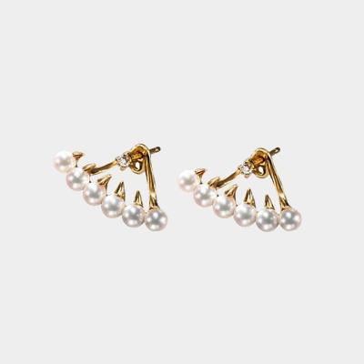 China Vintage FASHIONABLE baroque style adjustable hole pearl earrings shark upper lower teeth pearl stud earrings for sale