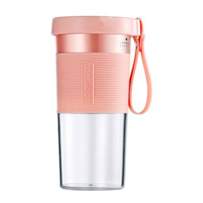 China Multifunctional USB Rechargeable Cordless Portable Blender Mobile Battery Blender for sale