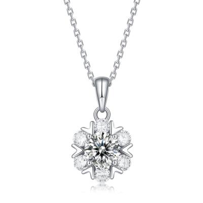 China Diamond Test 925 Sterling Silver Pendant Moissanite Snowflake Female Necklace CLASSIC Custom Necklace VVS Gra Certificate Pass for sale