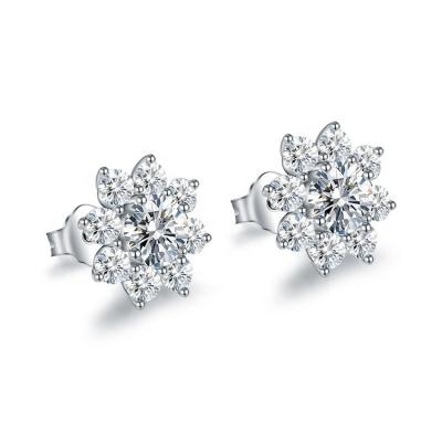 China CLASSIC Hot Stone Jewelry 925 Sterling VVS D Color 1ct Sun Silver Flower Moissanite Diamond Stud Earrings for sale