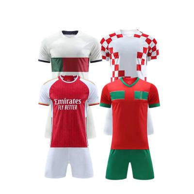 China New Design Sets Latest Designs Style Club Soccer Jersey Football Training Footballer Sets Vintage Sublimation Reversible Wear for sale