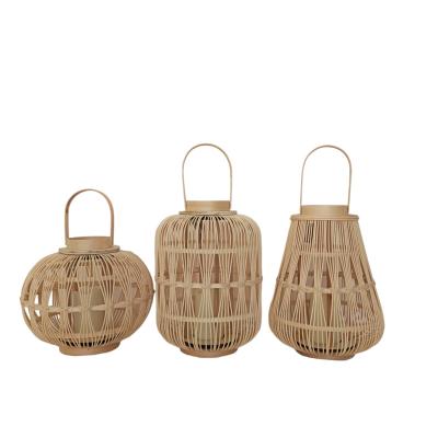 China Home Decoration Hot Selling Handmade Lanterns Bamboo Wooden Lantern For Living Room Decorative for sale