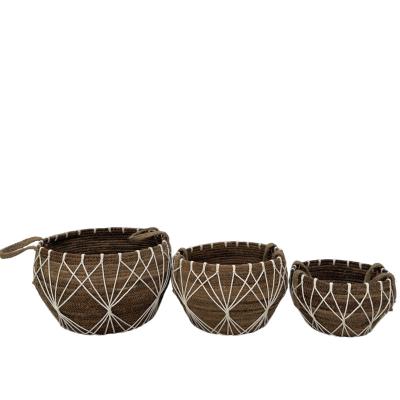 China Sustainable Set of 3 Wicker Baskets Handmade Woven Basket For Storage Children's Toys for sale