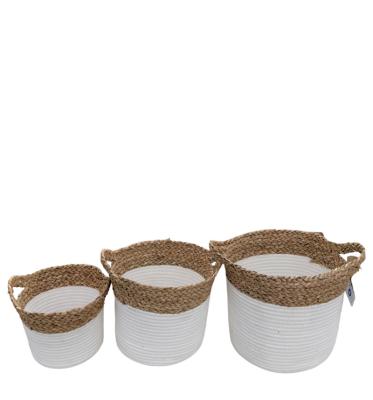 China Sustainable Storage Baskets Woven Wicker Basket With Sea Grass Cotton Material for sale