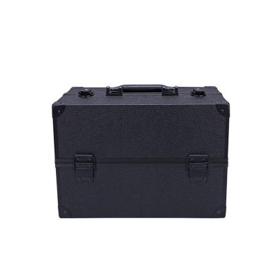 China Fashion Cosmetic Case Black Portable Aluminum Professional Make Up Box for sale