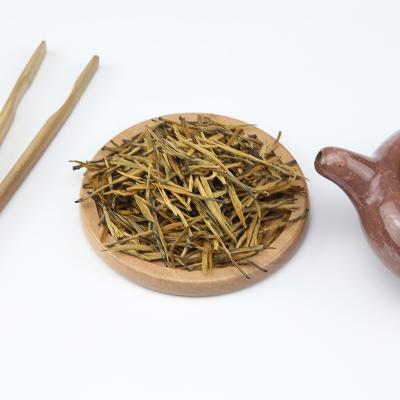 China Golden needle Yunnan Dian Hong Black Tea from high natural large leaf for sale