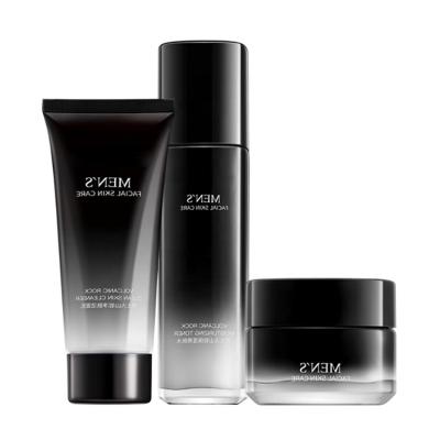 China Acne Treatment Men Skin Care Set For Whitening And Anti Acne for sale