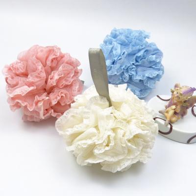 China All Natural 17cm Flower Shower Ball Bath Pouf Breath Shower Bathing Mesh Loofah Sponge Mesh Shower Pouf for sale