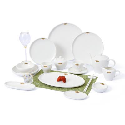 China Viable Professional Cheap Dinner Cuple Plates Dinnerware Set Designe Dinner Set for sale