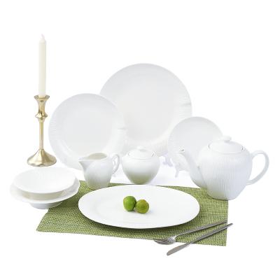 China Best Viable Selling Goods Using New Design Kitchen White Porcelain Dinner Sets for sale