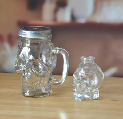 China Customize Skull Shaped Unique Shot Glasses In Crystal Head for sale