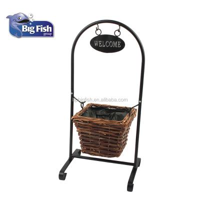 China Rattan Lined Rattan Welcome Garden Hanging Flower Basket Free Standing Planter for sale