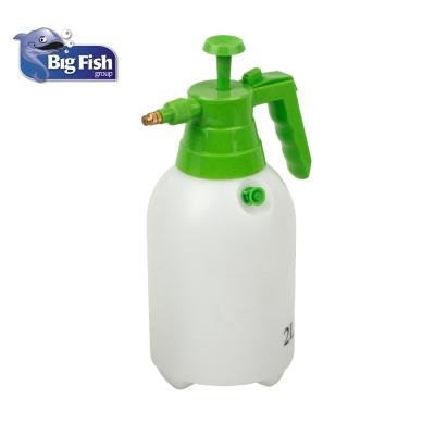 China Eco - Friendly Wholesale Pressure Hand Pump 2L Plastic Garden Sprayer for sale