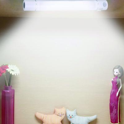 China Indoor Lighting Microwave Sensor Tube Light 3 * AA Batteries With Motion Sensor for sale