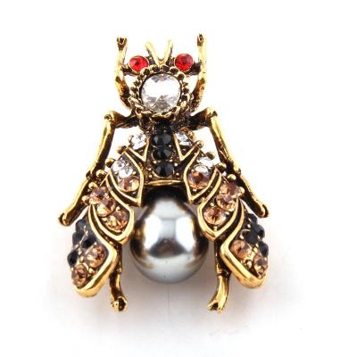 China Wholesale Cucaracha Men Brooch Environmental Friendly Alloy Metal Women Bead Animal Rhinestone Brooch Brown for sale