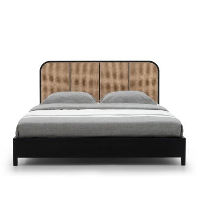 China Durable Customized Modern Single Bedroom Atmosphere Double Bedroom Bed Half Moon Solid Wood King Bed for sale