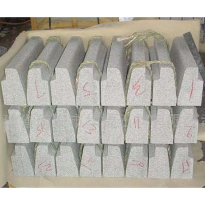 China Traditional Chinese Gey Road Granite Curb Stone Granite Kerbstone Granite Curbstone for sale