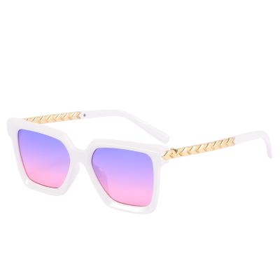 China Fashion Sunglasses 2020 High Quality Luxury Custom Sunglasses Cat Eye Square Frame Seller Girls Eyewear uv400 Pearl Women Sunglasses Ladies for sale