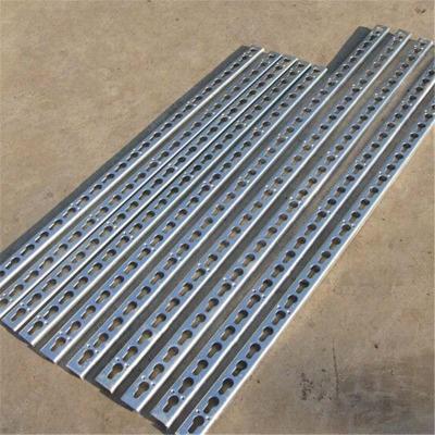 China Durable 5' HDG Metal Keyhole Track For Horse Show Jumping for sale