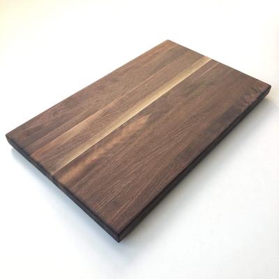 China Sustainable Home Kitchen Walnut Cutting Board With Built In Handles And Rubber Feet for sale