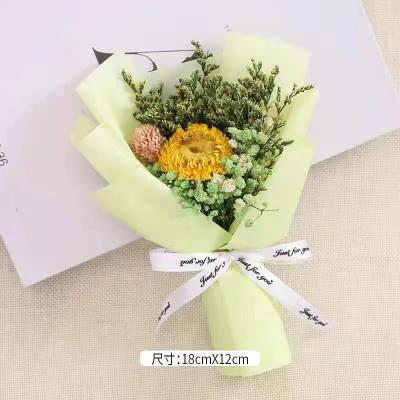 China New Product Mix of Designs Dried Flower Small Bouquet Wholesale Customized Dried Flower Bouquet For Valentine Gift for sale