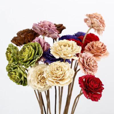 China Literary and artistic fresh eternal flower materials DIY handwork maker handcrafted home materials dried flowers wooden rose for sale