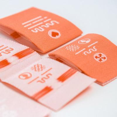 China Factory Outlet Sustainable Woven Apparel Labels Neck Label Woven Woven Label Custom Te koop