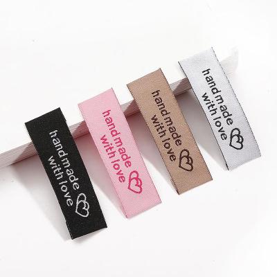 China Sustainable Brand Custom End Folded Satin Woven Label Custom Printing Satin Labels For Apparel Te koop