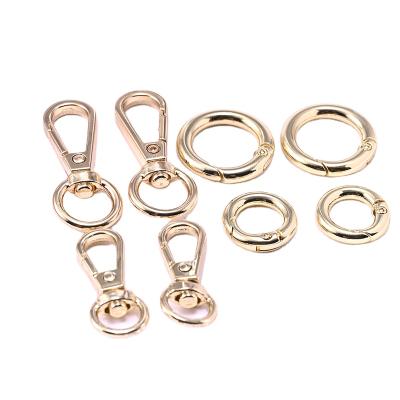 China Metal O Ring O Ring Spring Gate Clasp Buckle Snap Round Spring Carabiner Dog Hook Clasps for sale