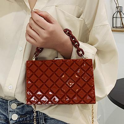 China Wholesale Eco-Friendly Elegance Shopping Travel Packaging Min Bag With Fashion Chain Handbags Shoulder Gold Acrylic Chain Bag For Women for sale