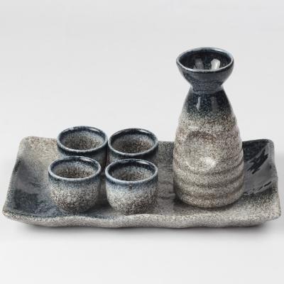 China Disposable Custom Made Gloss Gloss Sake Cup Set With Flask for sale