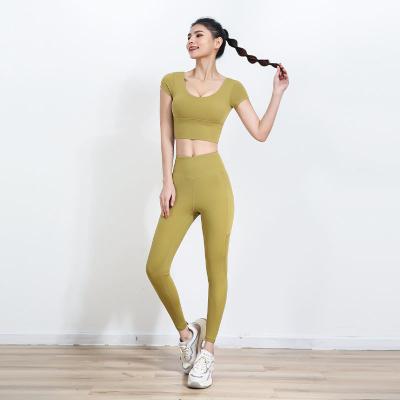 China 2022 Latest Breathable Thin Short Sleeve Yoga Clothing Suit Summer Sports Suit Running Fitness Yoga Sets Women for sale