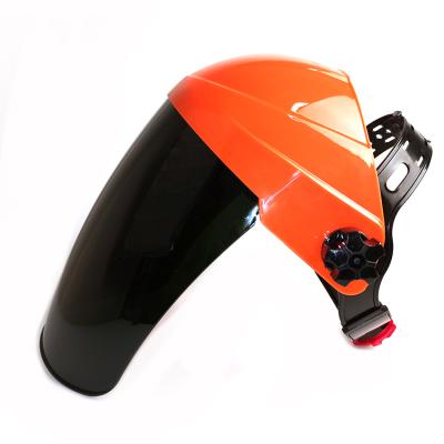 China Widely Used Adjustable Panoramic Safety Helmet Auto Darken Mask Welding Shield 32*24*24 for sale