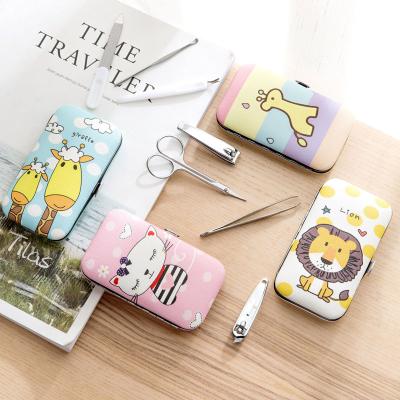 China Private Label Custom Cartoon Cartoon Logo Child Animal Kids 7 Pieces Manicure Nail Tools And Pedicure Set Nail Clippers for sale