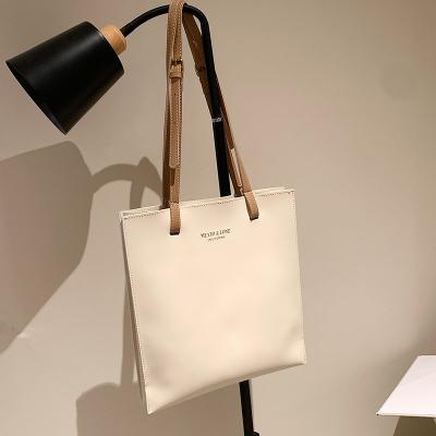 China 2021 High Quality Wholesale Style Shoulder Bag Fashionable White Women Shape Tote Bags Women Handbags Ladies Simple for sale