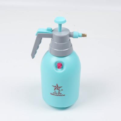 China Wholesale 2L High Efficient Plastic Garden Pressure Sprayers With Pressure Sprayer Pump For Watering for sale