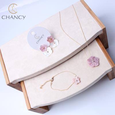 China New Design Eco-friendly Natural Cute Shell Necklace Earrings Pendant Bangle Flower Jewelry Set for sale