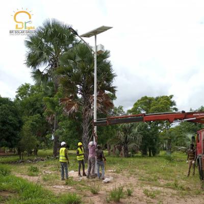 China ROAD 10m Pole 100W Split Solar Powered Plaza Light With Factory Price for sale